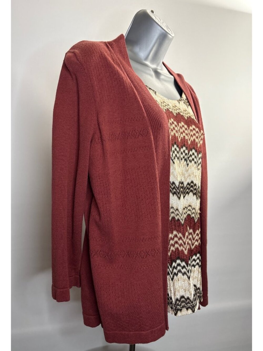 Alfred Dunner Knitwear Cardigan Rust Open Front Chevron Gold Tan Patterned Tank - Picture 3 of 16
